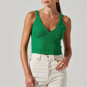 Darma V-Neck Sweater Tank Green